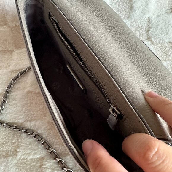 NWT! Tory Burch Britten Adjustable Shoulder Bag Pebble Leather Grey Silver 67292 - Picture 9 of 11